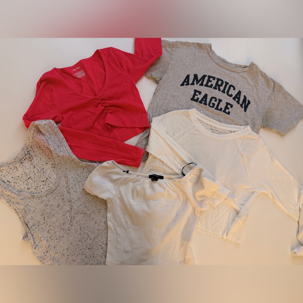 lot of tops American Eagle Outfitters Girls Red and Gray Tops Bundle